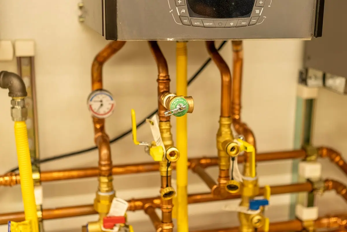 Licensed technician providing Pipe Repair for a homeowner in San Lorenzo