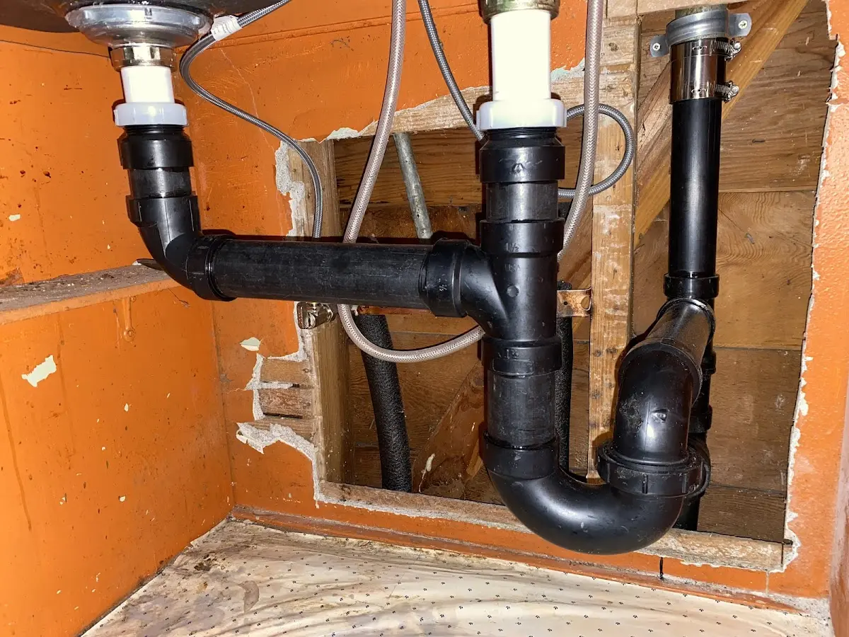 Professional Pipe Bursting equipment and tools on the job in San Lorenzo